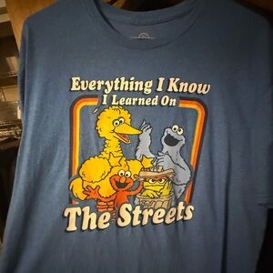 Sesame Street “Everything I Know I Learned On The Streets” Graphic Tee XL